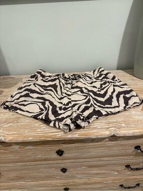 Women's Zebra Print Relaxed Shorts - Brown & Cream. Linen blend.